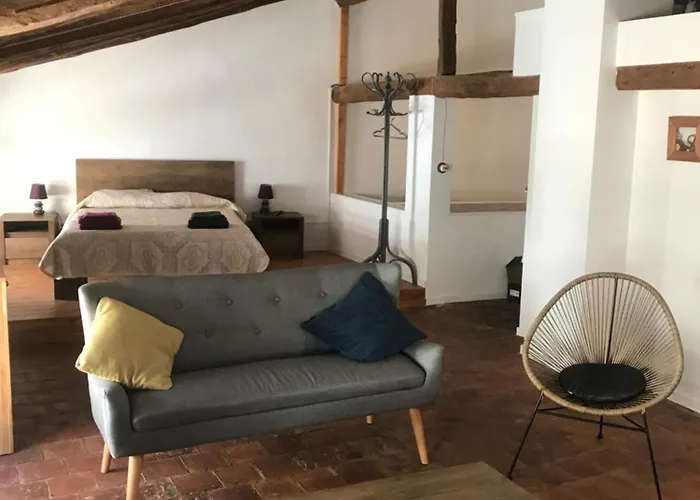 Spacious Attic * El Perelló