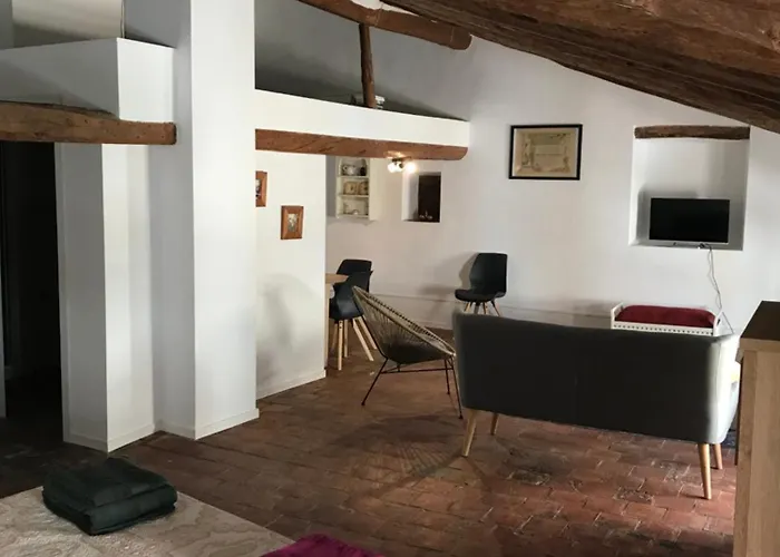 Spacious Attic شقة El Perelló