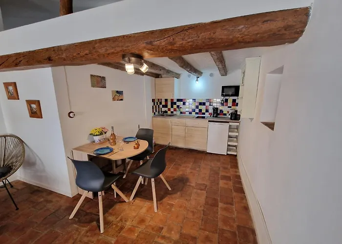Spacious Attic Appartamento