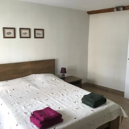 Apartment Spacious Attic *