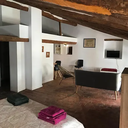 Spacious Attic Apartment El Perello (Catalonia)