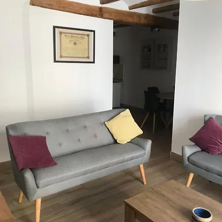 Apartment Spacious Attic *