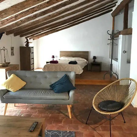 Apartment Spacious Attic El Perello (Catalonia)