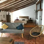 アパート Spacious Attic El Perelló